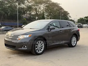 Toyota Venza XLE 2012 Gray
