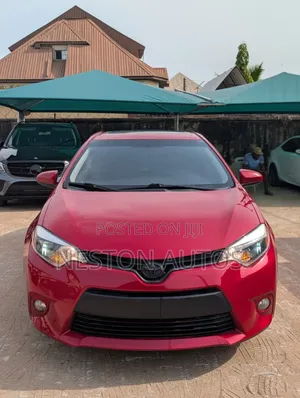 Toyota Corolla 2015 Red