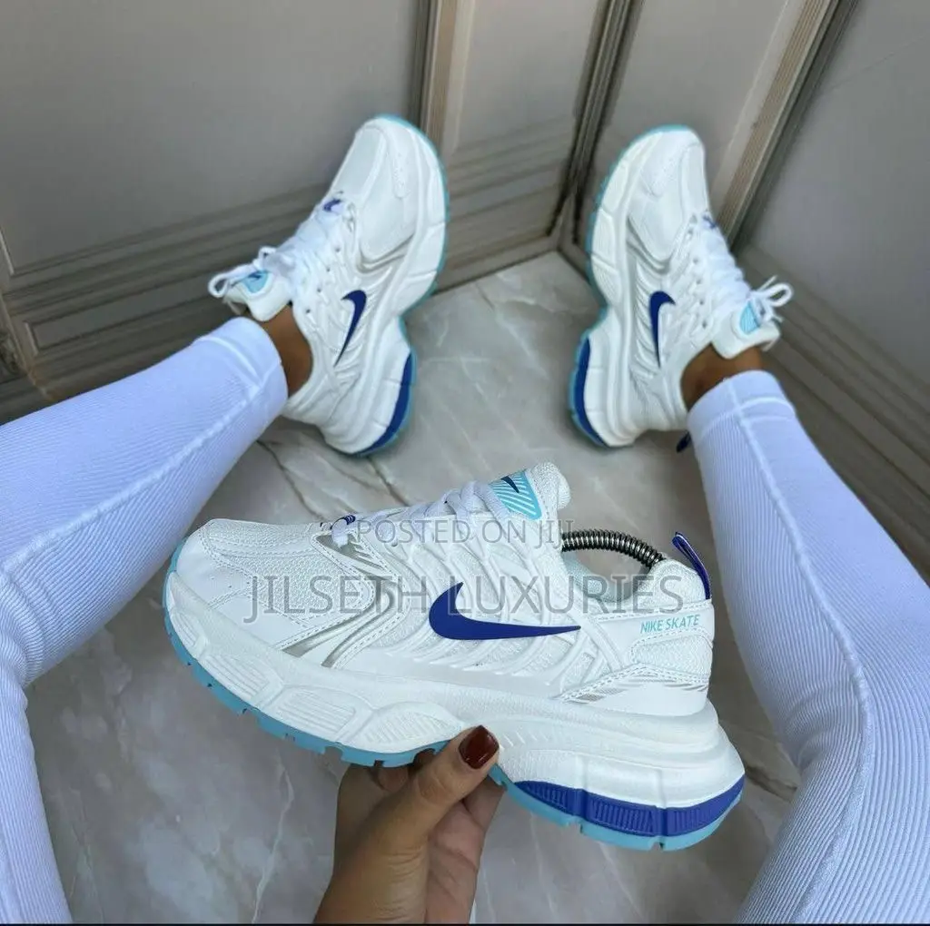 Unisex Skate Sneakers