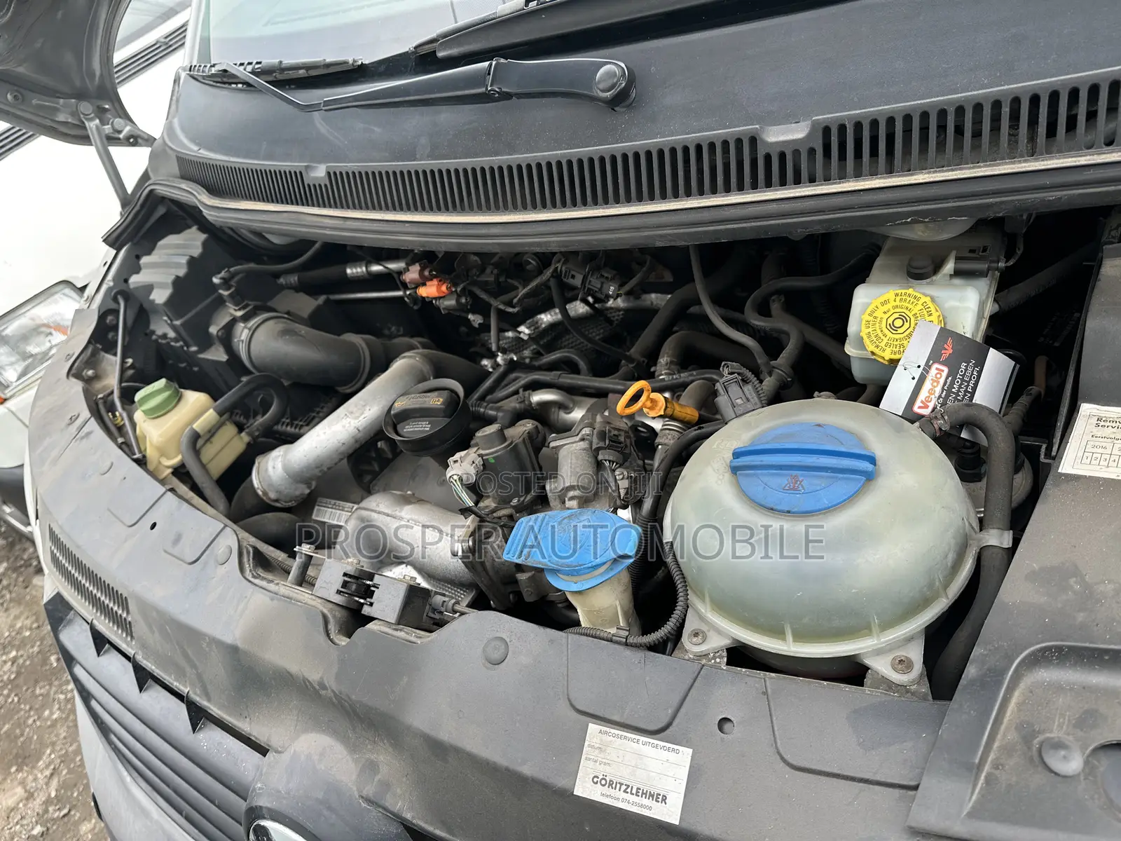 Volkswagen Transporter 2013 Grey