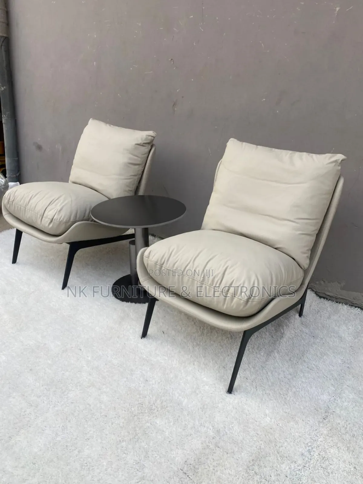 Luxury Ssingle Sofa 