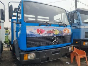 Mercedes 814 Truck