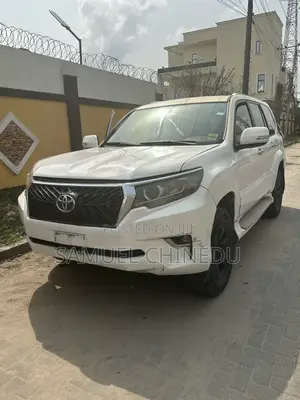 Toyota Land Cruiser Prado 2009 White