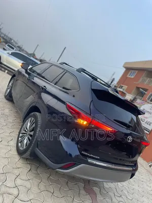 Toyota Highlander Platinum AWD 2020 Blue