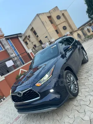 Toyota Highlander Platinum AWD 2020 Blue
