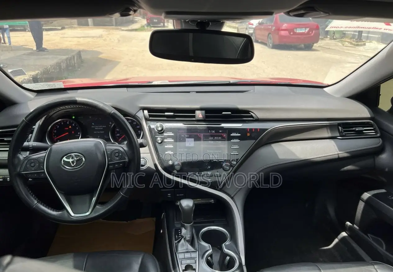Toyota Camry 2019 Red