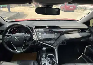 Toyota Camry 2019 Red