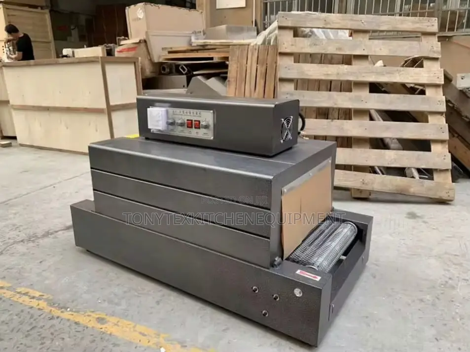Industrial Shrink Wrapping Machine