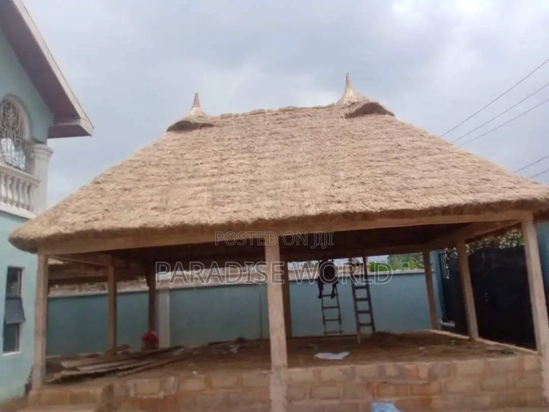 Thatch Construction / Bush Bar
