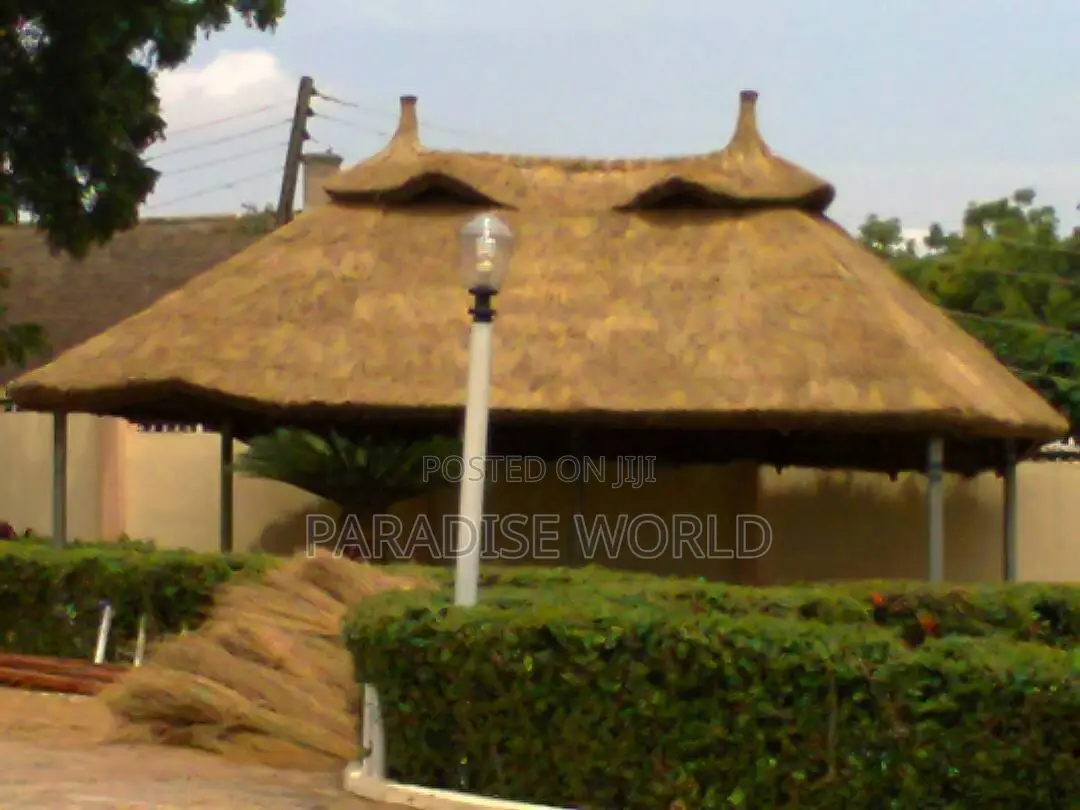 Thatch Construction / Bush Bar