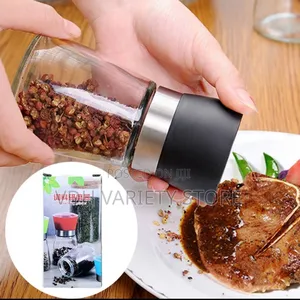 Kitchen Seasoning/Spice Manual Grinder and Mixer Bottle