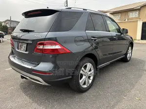 Mercedes-Benz M Class ML350 4MATIC 4dr SUV AWD (3.5L 6cyl 7A) 2015 Gray