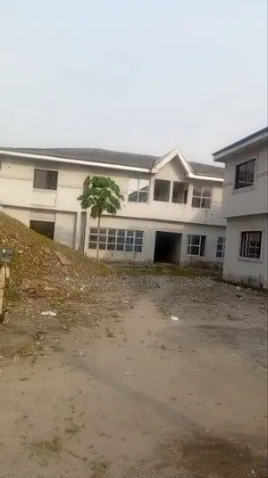 For Sale: Uncompleted 42 Rooms on 4 1⁄2 Plots at Woji, Ph