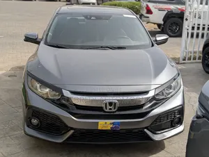 Honda Civic Sport Touring 4dr Hatchback (1.5L 4cyl) 2017 Gray