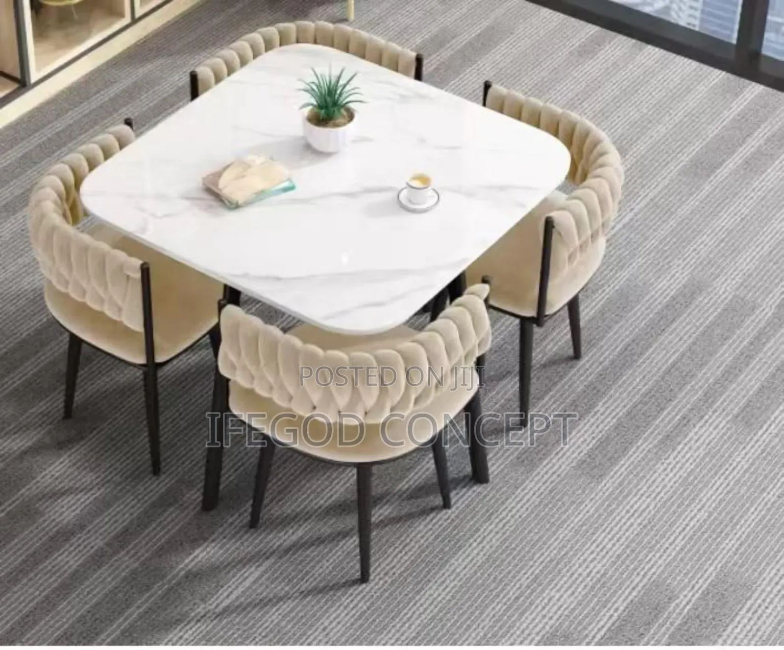 Classic Restaurant Seating Set