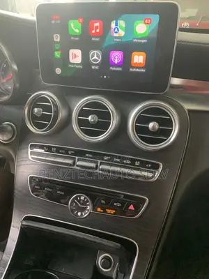 205 (C300)2015 Apple Carplay