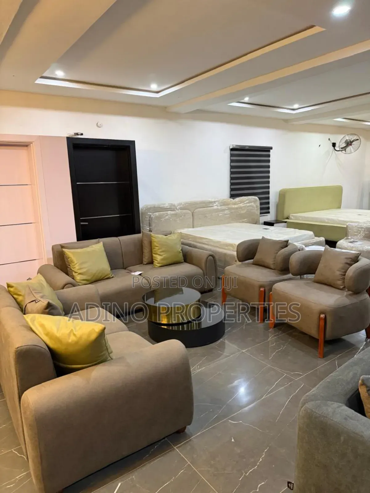 Full Set of Sofas With Pillow