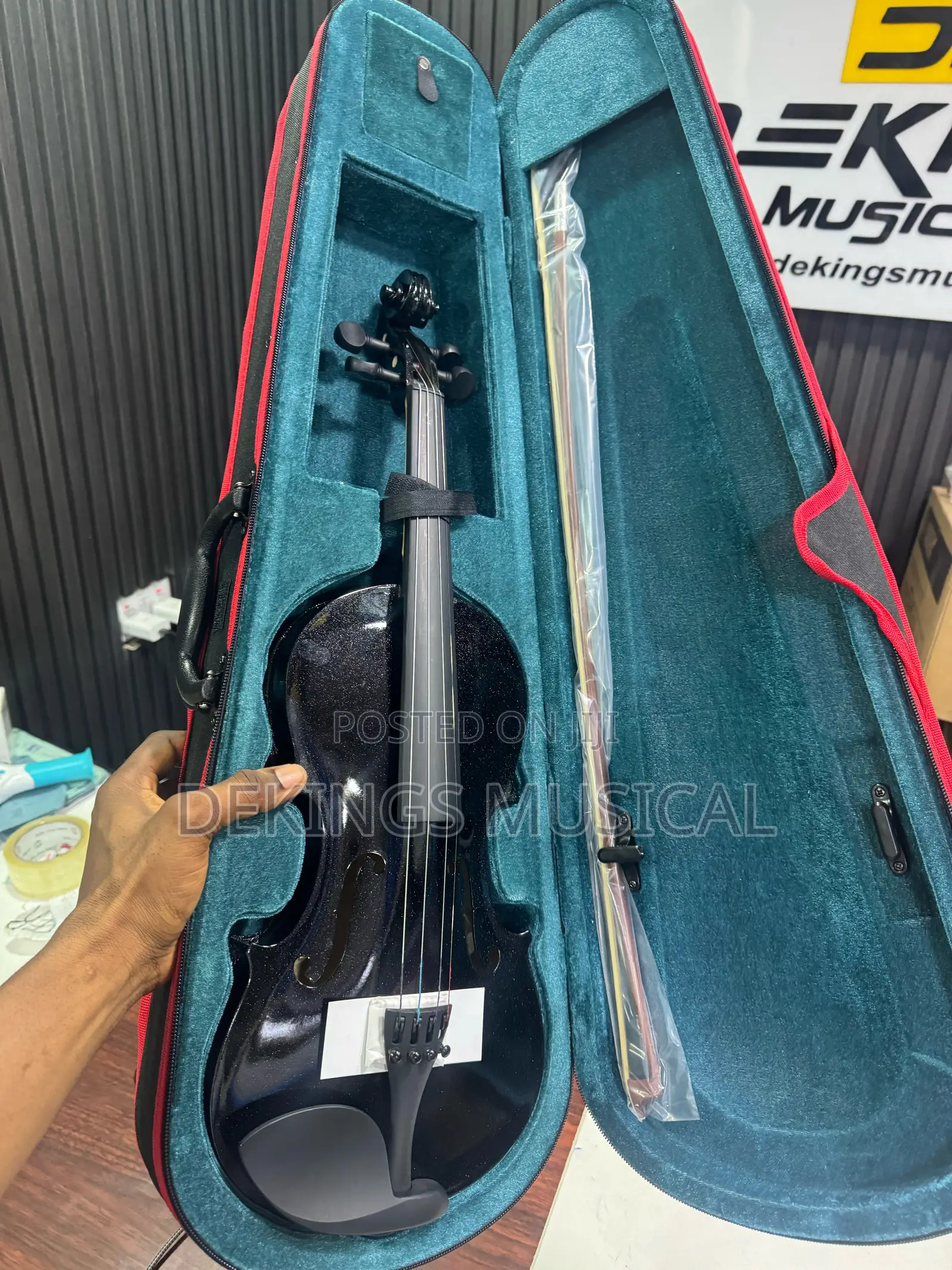 Yamaha Black Violin 4/4 Full Size