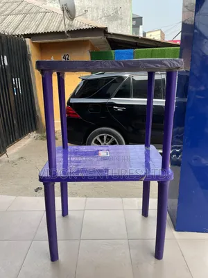 Plastic Table With Central Hole For Pos