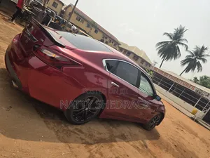 Nissan Altima 2017 Red