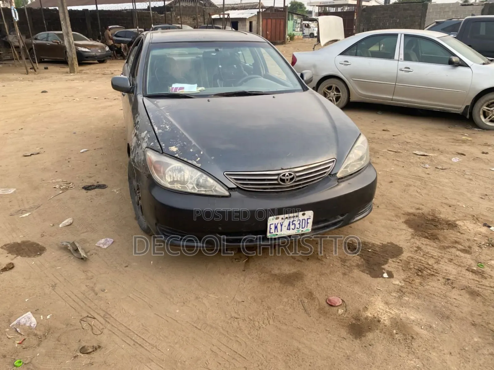 2004 Toyota Camry LE 4dr Sedan (2.4L 4cyl 5M)
