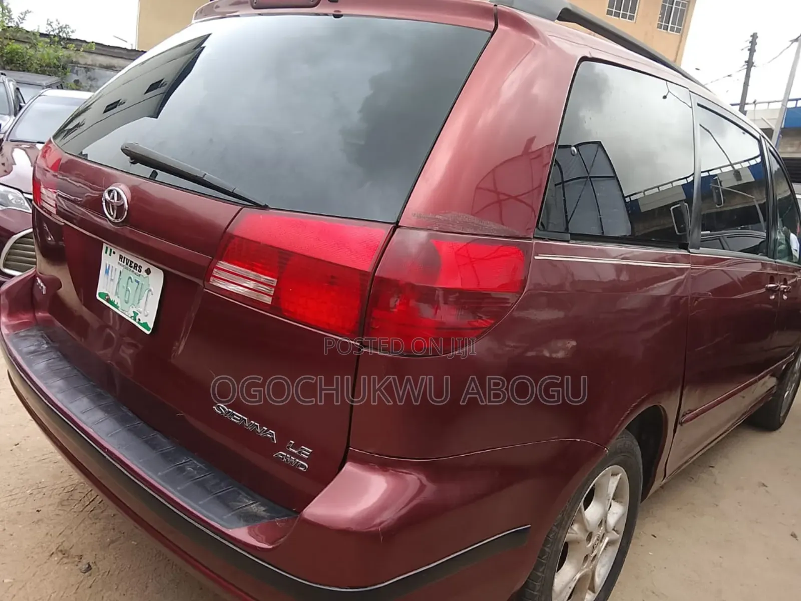 Toyota Sienna 2005 Red