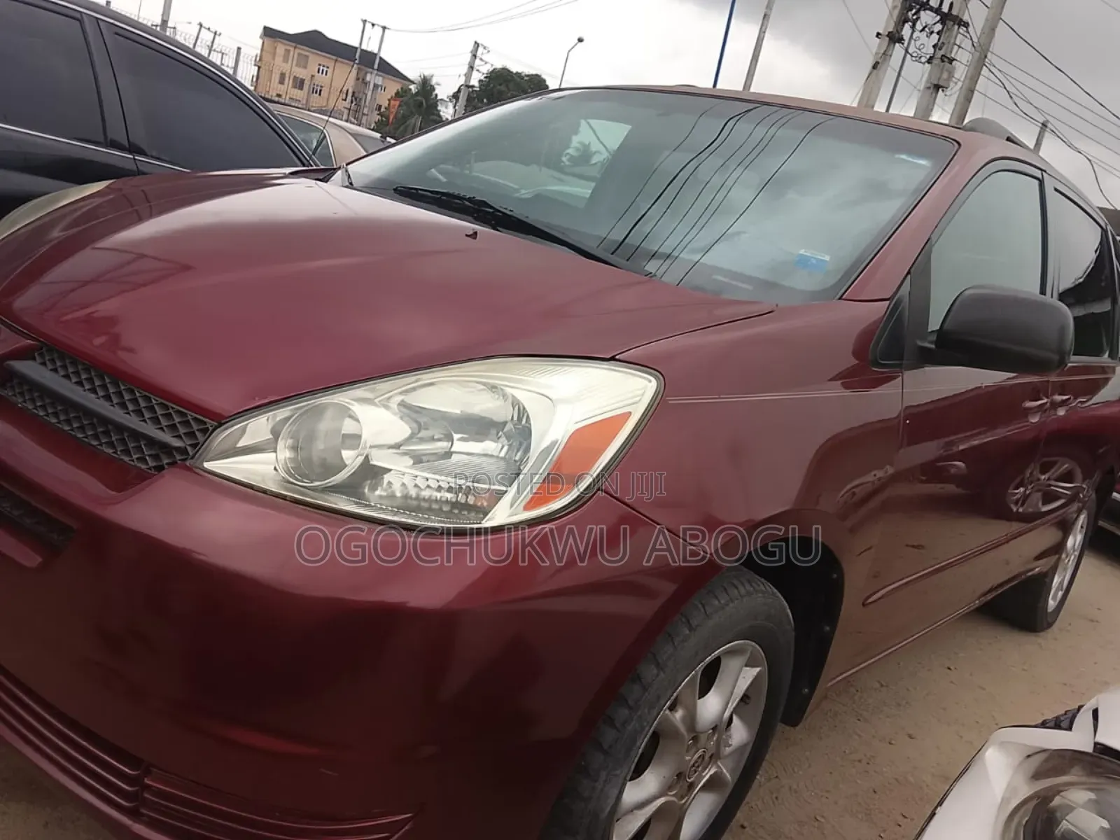 Toyota Sienna 2005 Red
