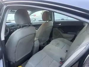 Kia Cerato 2015 Black