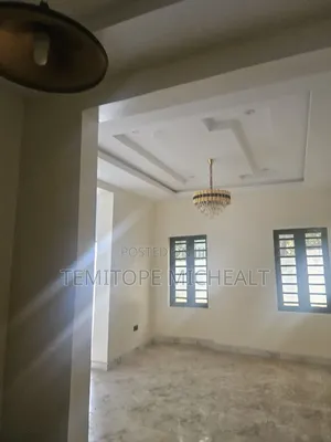 4bdrm Townhouse / Terrace in Gaduwa District, Durumi for rent