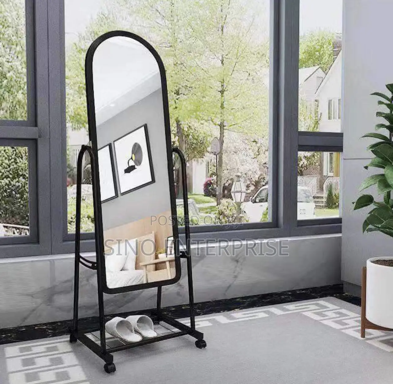 Elegant Standing/Moveable Dressing Mirror
