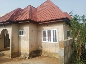 2bdrm House in Ciroma Estate, Bwari / Bwari for sale