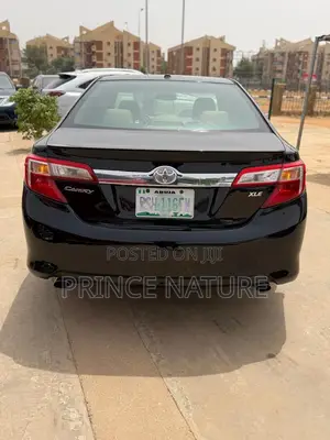 Toyota Camry XLE V6 4dr Sedan (3.5L 6cyl 6A) 2013 Black