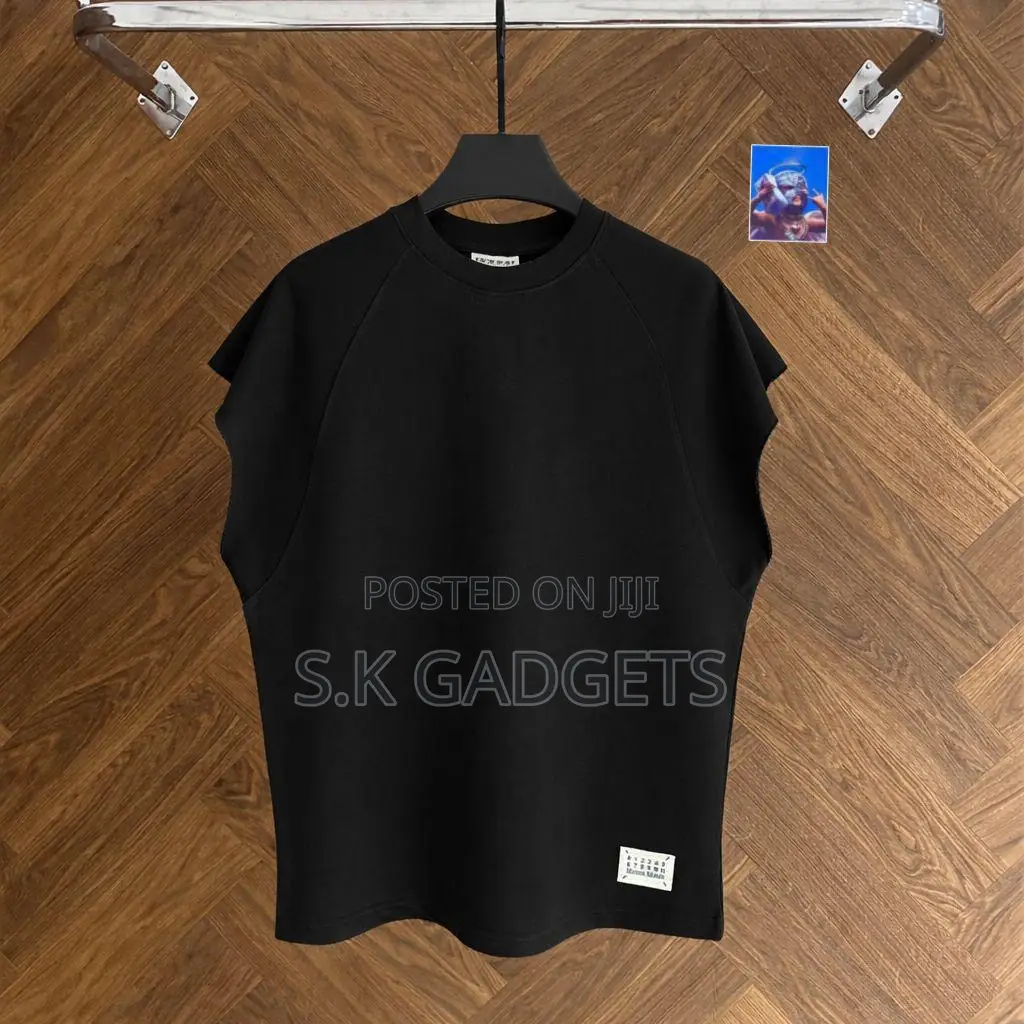 Sleeveless Shirt