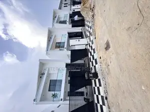 4bdrm Duplex in Lekki for sale