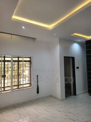 4bdrm Townhouse / Terrace in Apo District for rent