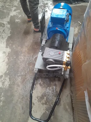 High-Pressure Car Wash