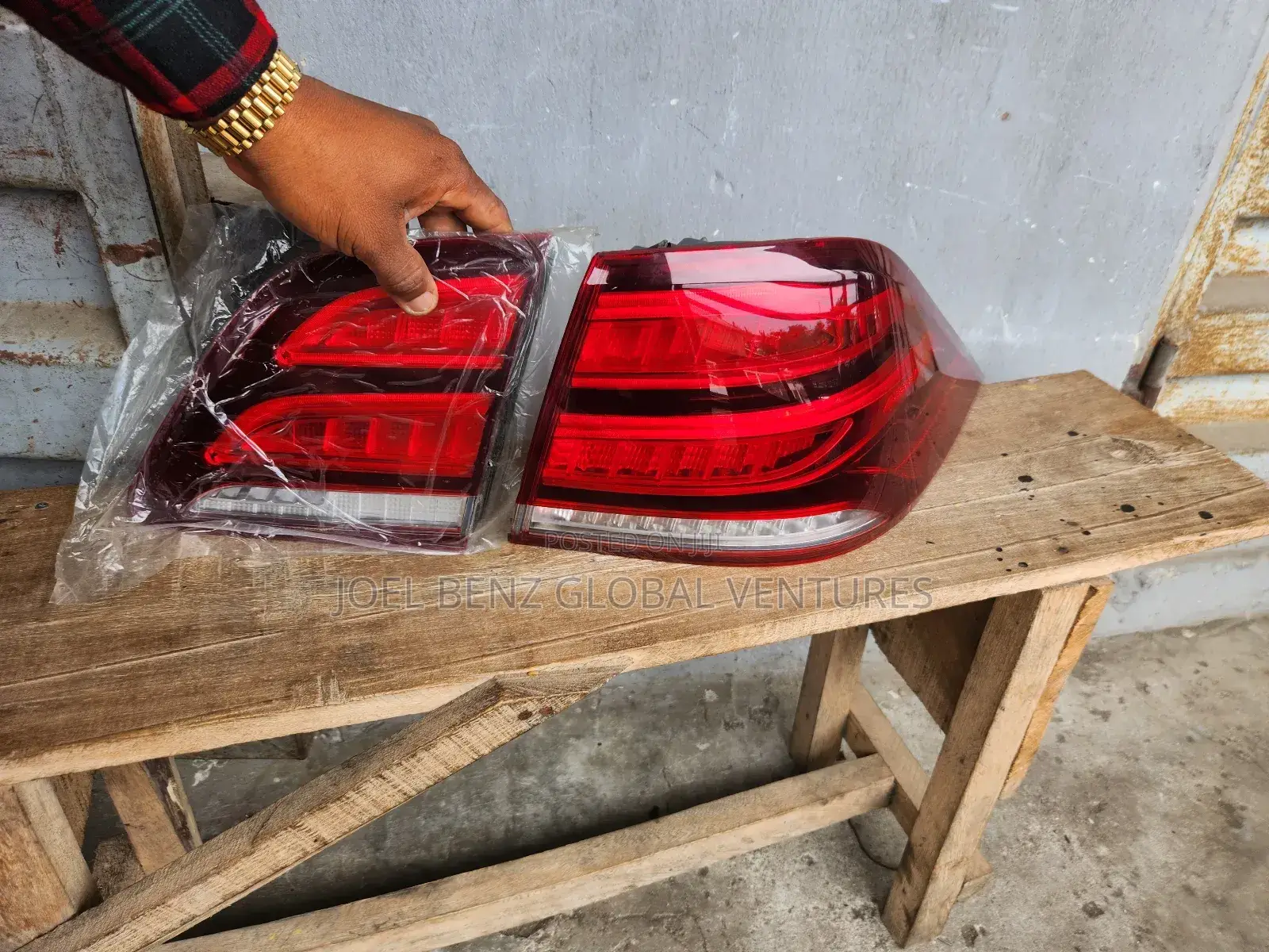 Gle350 2017 Passenger Side Backlight