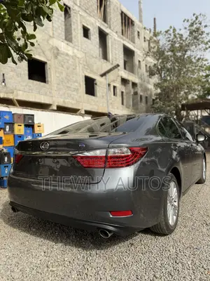 Lexus ES 350 FWD 2014 Gray