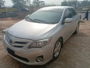 Toyota Corolla 2011 Silver