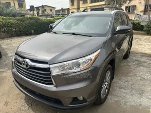 Toyota Highlander 2015 Brown