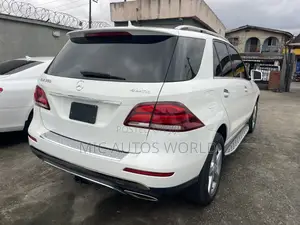 Mercedes-Benz GLE-Class 2016 White