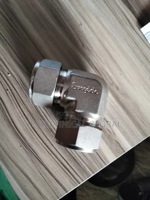 1" Elbow Od Connector Swaglock