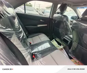 Toyota Camry SE 4dr Sedan (2.5L 4cyl 6A) 2013 Silver