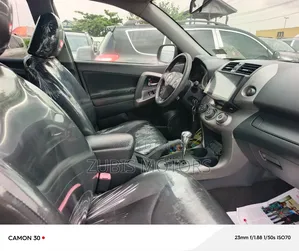 Toyota RAV4 2010 Black