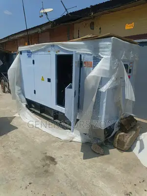 Diesel 200kva Generator With Acoustic Housing