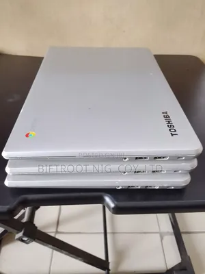 Laptop Toshiba 2GB Intel Celeron SSD 16 GB