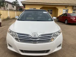 Toyota Venza V6 AWD 2011 White