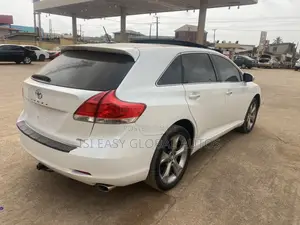 Toyota Venza V6 AWD 2011 White