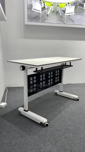 4feet Flipping Top Seminar Table