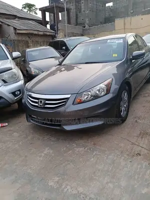 Honda Accord Sedan SE 2011 Gray